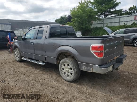 ✅ 2010 Ford F-150 XL • VIN: 1FTFX1CV6AFD53862 • Lot: 68598705. Listed on Copart with 87,145 mi. Free auction sales archive from the USA and detailed vehicle history report at DreamBid. Image 2.