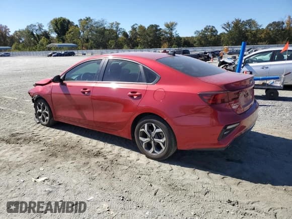 ✅ 2019 Kia Forte LXS • VIN: 3KPF24AD8KE020309 • Лот: 82508435. Опубликован ранее на Copart с пробегом 63 320 миль. Бесплатный доступ к архиву аукционных продаж из США и подробный отчёт об истории автомобиля на DreamBid. Изображение 2.