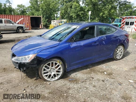 2020 Hyundai Elantra Sport с VIN KMHD04LB1LU040618, выставлен на аукционе Copart как лот 63790695 с пробегом 61 687 миль миль и Списание • Salvage title. История ставок и продаж доступна на DreamBid. Изображение 1.