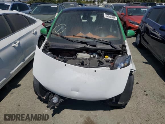 ✅ 2016 Smart fortwo Passion • VIN: WMEFJ5DA3GK077517 • Lot: 60546265. Wystawiony na Copart z przebiegiem 70 044 mil. Bezpłatny archiwum sprzedaży aukcyjnych z USA i szczegółowy raport historii pojazdu na DreamBid. Zdjęcie 5.