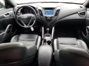 ✅ 2016 Hyundai Veloster Turbo • VIN: KMHTC6AE4GU288489 • Lot: 69663034. Wystawiony na Copart z przebiegiem 71 419 mil. Bezpłatny archiwum sprzedaży aukcyjnych z USA i szczegółowy raport historii pojazdu na DreamBid. Zdjęcie 8.