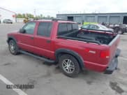 ✅ 2004 Chevrolet S-10 LS • VIN: 1GCDT13X44K103486 • Lot: 43251600. Wystawiony na IAAI z przebiegiem 193 093 mil. Bezpłatny archiwum sprzedaży aukcyjnych z USA i szczegółowy raport historii pojazdu na DreamBid. Zdjęcie 3.
