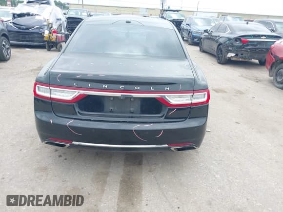 ✅ 2017 Lincoln Continental Reserve • VIN: 1LN6L9NC9H5626620 • Lot: 42730501. Wystawiony na IAAI z przebiegiem 120 018 mil. Bezpłatny archiwum sprzedaży aukcyjnych z USA i szczegółowy raport historii pojazdu na DreamBid. Zdjęcie 17.