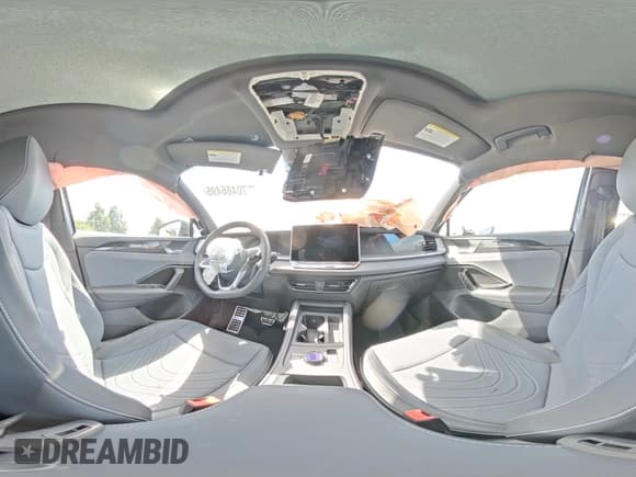 ✅ 2025 Volkswagen Tiguan SE R-Line Black • VIN: 3VVGR7RMXSM016873 • Лот: 70466495. Опубликован ранее на Copart с пробегом Не указан. Бесплатный доступ к архиву аукционных продаж из США и подробный отчёт об истории автомобиля на DreamBid. Изображение 15.