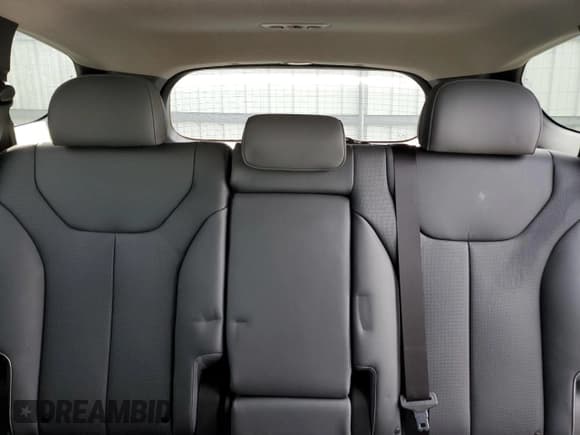 ✅ 2022 Hyundai Santa Fe Limited • VIN: 5NMS4DAL1NH443844 • Lot: 63470403. Wystawiony na Copart z przebiegiem 11 115 mil. Bezpłatny archiwum sprzedaży aukcyjnych z USA i szczegółowy raport historii pojazdu na DreamBid. Zdjęcie 10.