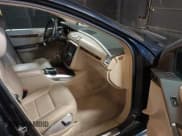 ✅ 2011 Mercedes-Benz R 350 • VIN: 4JGCB6FE0BA119916 • Lot: 42553464. Listed on IAAI with 149,201 mi. Free auction sales archive from the USA and detailed vehicle history report at DreamBid. Image 5.