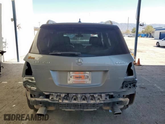 ✅ 2010 Mercedes-Benz GLK 350 • VIN: WDCGG8HB2AF488052 • Лот: 84419955. Опубликован ранее на Copart с пробегом 104 853 миль. Бесплатный доступ к архиву аукционных продаж из США и подробный отчёт об истории автомобиля на DreamBid. Изображение 6.