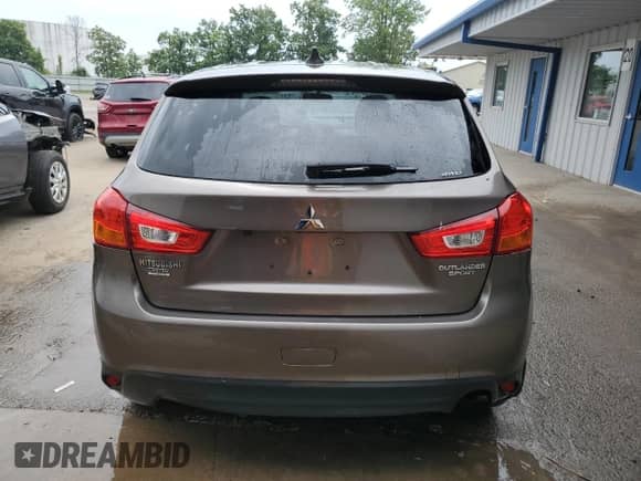 2017 Mitsubishi Outlander ES с VIN JA4AR3AUXHZ033988, выставлен на аукционе Copart как лот 68567485 с пробегом 96 892 миль миль и Списание • Salvage title. История ставок и продаж доступна на DreamBid. Изображение 6.