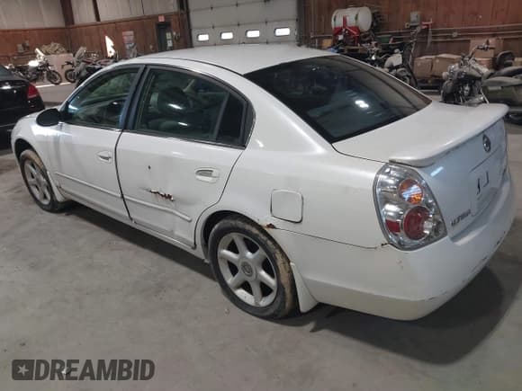 ✅ 2004 Nissan Altima SL • VIN: 1N4AL11E64C103543 • Lot: 41686884. Wystawiony na IAAI z przebiegiem 308 226 mil. Bezpłatny archiwum sprzedaży aukcyjnych z USA i szczegółowy raport historii pojazdu na DreamBid. Zdjęcie 3.