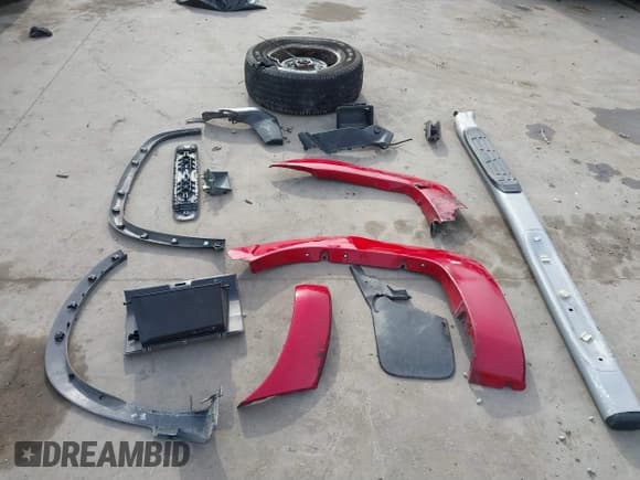 ✅ 2010 Toyota Tacoma PreRunner • VIN: 3TMJU4GN6AM098161 • Lot: 41577029. Listed on IAAI with 144,598 mi. Free auction sales archive from the USA and detailed vehicle history report at DreamBid. Image 12.