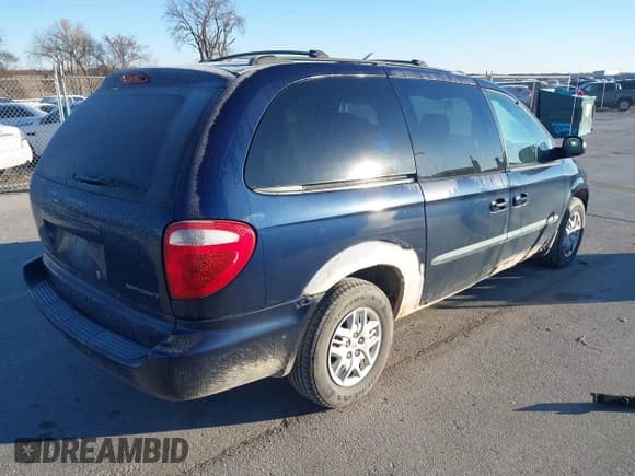 ✅ 2003 Dodge Caravan Sport • VIN: 2D4GP44R83R283111 • Lot: 43645743. Wystawiony na IAAI z przebiegiem 168 086 mil. Bezpłatny archiwum sprzedaży aukcyjnych z USA i szczegółowy raport historii pojazdu na DreamBid. Zdjęcie 4.
