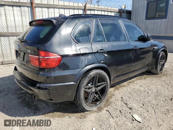 ✅ 2012 BMW X5 M • VIN: 5YMGY0C51CLK27349 • Lot: 81960915. Listed on Copart with 103,265 mi. Free auction sales archive from the USA and detailed vehicle history report at DreamBid. Image 3.