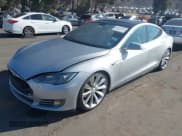 ✅ 2013 Tesla Model S Performance • VIN: 5YJSA1DP6DFP20977 • Lot: 43634841. Wystawiony na IAAI z przebiegiem Nie podano. Bezpłatny archiwum sprzedaży aukcyjnych z USA i szczegółowy raport historii pojazdu na DreamBid. Zdjęcie 19.