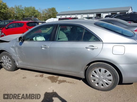 ✅ 2010 Toyota Camry • VIN: 4T1BF3EK9AU054969 • Лот: 43348875. Опубликован ранее на IAAI с пробегом 117 081 миль. Бесплатный доступ к архиву аукционных продаж из США и подробный отчёт об истории автомобиля на DreamBid. Изображение 14.