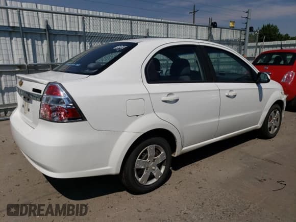 ✅ 2010 Chevrolet Aveo 1LT • VIN: KL1TD5DE4AB125763 • Lot: 70912304. Wystawiony na Copart z przebiegiem 150 375 mil. Bezpłatny archiwum sprzedaży aukcyjnych z USA i szczegółowy raport historii pojazdu na DreamBid. Zdjęcie 3.