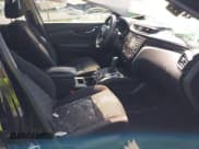 ✅ 2018 Nissan Rogue S • VIN: JN1BJ1CP7JW500582 • Lot: 42494097. Wystawiony na IAAI z przebiegiem 118 389 mil. Bezpłatny archiwum sprzedaży aukcyjnych z USA i szczegółowy raport historii pojazdu na DreamBid. Zdjęcie 5.