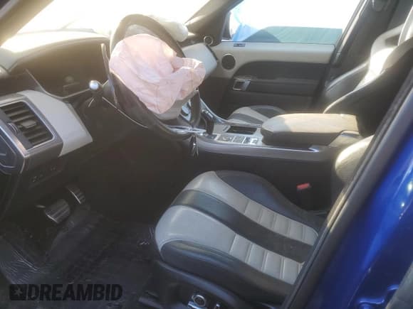 ✅ 2016 Land Rover Range Rover Sport SVR • VIN: SALWZ2EF4GA103637 • Lot: 72768934. Wystawiony na Copart z przebiegiem 106 690 mil. Bezpłatny archiwum sprzedaży aukcyjnych z USA i szczegółowy raport historii pojazdu na DreamBid. Zdjęcie 7.