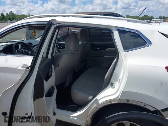 ✅ 2017 Nissan Rogue SL • VIN: JN1BJ1CR8HW101398 • Lot: 42551468. Listed on IAAI with 137,382 mi. Free auction sales archive from the USA and detailed vehicle history report at DreamBid. Image 8.