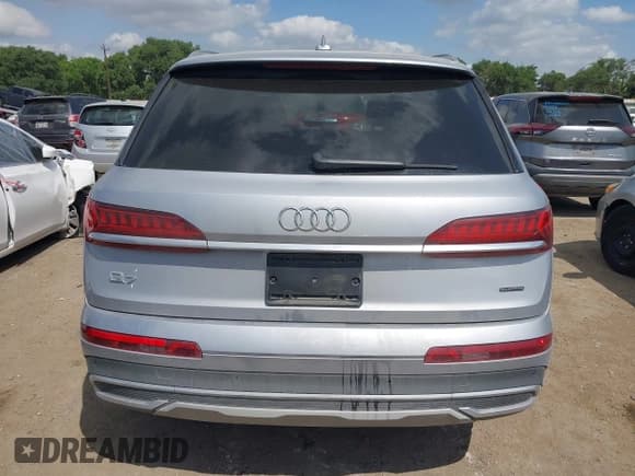 ✅ 2021 Audi Q7 Premium Plus • VIN: WA1LJBF73MD035506 • Lot: 42042876. Listed on IAAI with 44,265 mi. Free auction sales archive from the USA and detailed vehicle history report at DreamBid. Image 16.