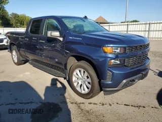 ✅ 2021 Chevrolet Silverado 1500 Custom • VIN: 3GCPYBEK0MG161964 • Lot: 69578144. Wystawiony na Copart z przebiegiem 22 251 mil. Bezpłatny archiwum sprzedaży aukcyjnych z USA i szczegółowy raport historii pojazdu na DreamBid. Zdjęcie 4.