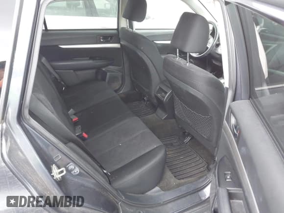 ✅ 2014 Subaru Outback Premium • VIN: 4S4BRCCC8E3257317 • Lot: 43634760. Listed on IAAI with 178,626 mi. Free auction sales archive from the USA and detailed vehicle history report at DreamBid. Image 8.