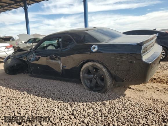 ✅ 2013 Dodge Challenger SXT • VIN: 2C3CDYAG3DH676024 • Lot: 81978724. Wystawiony na Copart z przebiegiem 106 925 mil. Bezpłatny archiwum sprzedaży aukcyjnych z USA i szczegółowy raport historii pojazdu na DreamBid. Zdjęcie 2.