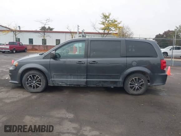 2017 Dodge Grand Caravan SXT с VIN 2C4RDGCG2HR834205, выставлен на аукционе IAAI как лот 43274760 с пробегом 143 237 миль миль и . История ставок и продаж доступна на DreamBid. Изображение 14.