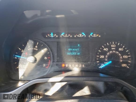 ✅ 2016 Ford F-150 XL • VIN: 1FTFX1EF5GKF57655 • Lot: 90010985. Listed on Copart with 182,528 mi. Free auction sales archive from the USA and detailed vehicle history report at DreamBid. Image 9.