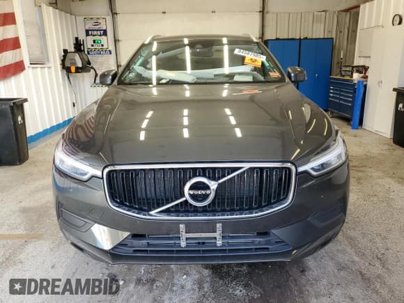 ✅ 2019 Volvo XC60 Momentum • VIN: LYV102RK2KB231668 • Lot: 84587985. Wystawiony na Copart z przebiegiem 43 146 mil. Bezpłatny archiwum sprzedaży aukcyjnych z USA i szczegółowy raport historii pojazdu na DreamBid. Zdjęcie 5.