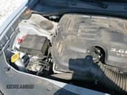 ✅ 2020 Dodge Charger SXT • VIN: 2C3CDXBG9LH195864 • Lot: 84933885. Wystawiony na Copart z przebiegiem 117 589 mil. Bezpłatny archiwum sprzedaży aukcyjnych z USA i szczegółowy raport historii pojazdu na DreamBid. Zdjęcie 15.