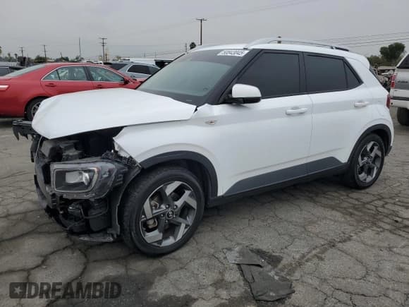 ✅ 2022 Hyundai Venue SEL • VIN: KMHRC8A37NU195404 • Lot: 50843045. Listed on Copart with 37,736 mi. Free auction sales archive from the USA and detailed vehicle history report at DreamBid. Image 1.