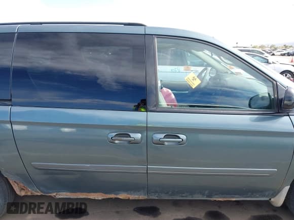 ✅ 2007 Chrysler Town & Country LX • VIN: 2A4GP44R67R285355 • Lot: 41035056. Wystawiony na IAAI z przebiegiem Nie podano. Bezpłatny archiwum sprzedaży aukcyjnych z USA i szczegółowy raport historii pojazdu na DreamBid. Zdjęcie 12.