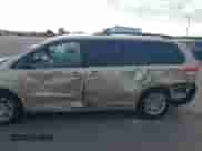 2011 Toyota Sienna XLE AAS with VIN 5TDYK3DC2BS122538, listed as a IAAI auction lot 43247955 with 238,815 mi miles and . Bid and sale history available at DreamBid. Image 14.