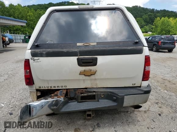 ✅ 2009 Chevrolet Silverado 2500HD LT • VIN: 1GCHK59K99E164782 • Лот: 60830665. Опубликован ранее на Copart с пробегом 132 567 миль. Бесплатный доступ к архиву аукционных продаж из США и подробный отчёт об истории автомобиля на DreamBid. Изображение 6.