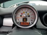 ✅ 2010 MINI Clubman • VIN: WMWML3C52ATX37635 • Lot: 85145894. Wystawiony na Copart z przebiegiem 113 613 mil. Bezpłatny archiwum sprzedaży aukcyjnych z USA i szczegółowy raport historii pojazdu na DreamBid. Zdjęcie 9.