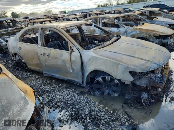 ✅ 2009 Lincoln MKZ • VIN: 3LNHM26T09R609117 • Лот: 80505615. Опубликован ранее на Copart с пробегом Не указан. Бесплатный доступ к архиву аукционных продаж из США и подробный отчёт об истории автомобиля на DreamBid. Изображение 4.