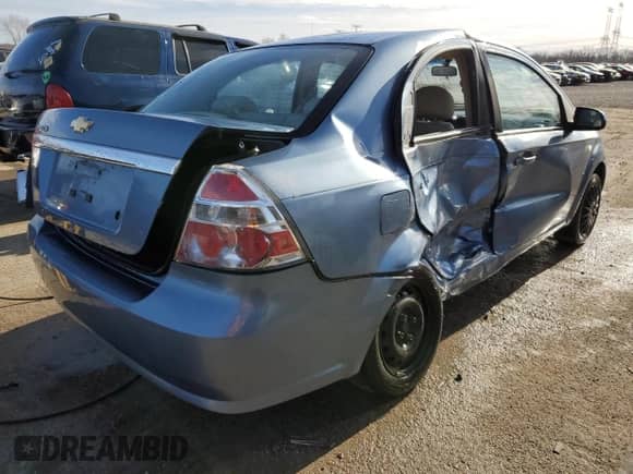 2007 Chevrolet Aveo LS z VIN KL1TD56697B076719, wystawiony jako Copart lot #83921264 z przebiegiem 109 183 mil mil oraz Szkoda całkowita • Salvage title. Historia ofert i sprzedaży dostępna na DreamBid. Obrazek 3.