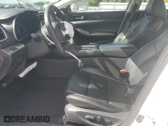 ✅ 2023 Nissan Maxima SV • VIN: 1N4AA6CV9PC510793 • Lot: 84868775. Wystawiony na Copart z przebiegiem 38 250 mil. Bezpłatny archiwum sprzedaży aukcyjnych z USA i szczegółowy raport historii pojazdu na DreamBid. Zdjęcie 7.