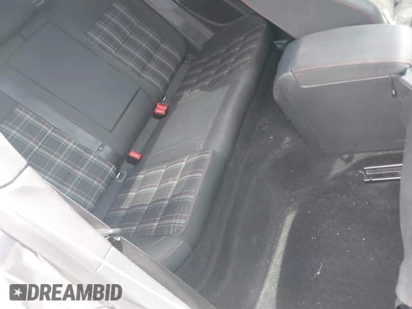 ✅ 2011 Volkswagen Golf GTI PZEV • VIN: WVWFD7AJ6BW284006 • Лот: 42177588. Опубликован ранее на IAAI с пробегом 144 168 миль. Бесплатный доступ к архиву аукционных продаж из США и подробный отчёт об истории автомобиля на DreamBid. Изображение 8.