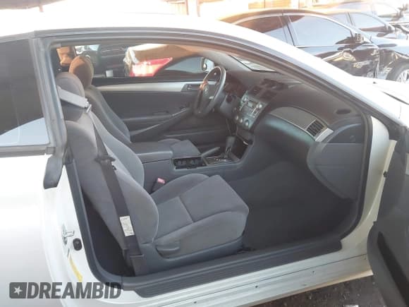 ✅ 2007 Toyota Solara SE • VIN: 4T1CA30P37U132077 • Лот: 43550841. Опубликован ранее на IAAI с пробегом 138 204 миль. Бесплатный доступ к архиву аукционных продаж из США и подробный отчёт об истории автомобиля на DreamBid. Изображение 5.