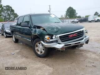 2006 GMC Sierra 1500 SL with VIN 2GTEC13V561293059, listed as a IAAI auction lot 41918025 with 255,596 mi miles and . Bid and sale history available at DreamBid. Image 1.