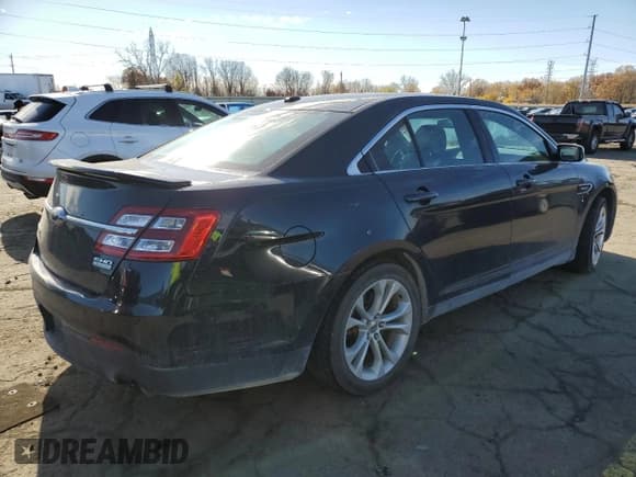 ✅ 2014 Ford Taurus SHO • VIN: 1FAHP2KTXEG131037 • Lot: 91275245. Listed on Copart with 157,958 mi. Free auction sales archive from the USA and detailed vehicle history report at DreamBid. Image 3.