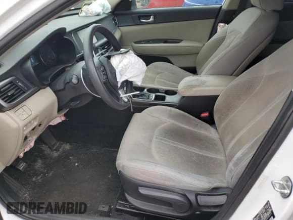 ✅ 2018 Kia Optima S • VIN: 5XXGT4L33JG184210 • Lot: 49111645. Listed on Copart with 155,505 mi. Free auction sales archive from the USA and detailed vehicle history report at DreamBid. Image 7.