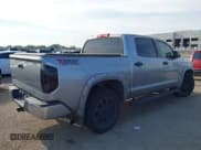 ✅ 2015 Toyota Tundra SR5 • VIN: 5TFEY5F16FX190849 • Lot: 42687864. Wystawiony na IAAI z przebiegiem 274 710 mil. Bezpłatny archiwum sprzedaży aukcyjnych z USA i szczegółowy raport historii pojazdu na DreamBid. Zdjęcie 4.