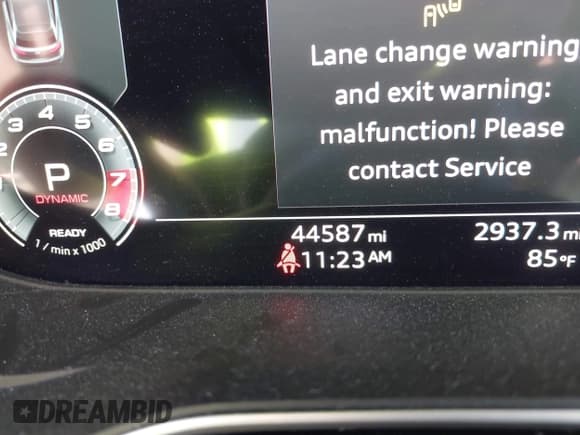 ✅ 2021 Audi Q5 Premium Plus • VIN: WA1BAAFY9M2116651 • Lot: 43622408. Wystawiony na IAAI z przebiegiem 44 587 mil. Bezpłatny archiwum sprzedaży aukcyjnych z USA i szczegółowy raport historii pojazdu na DreamBid. Zdjęcie 16.