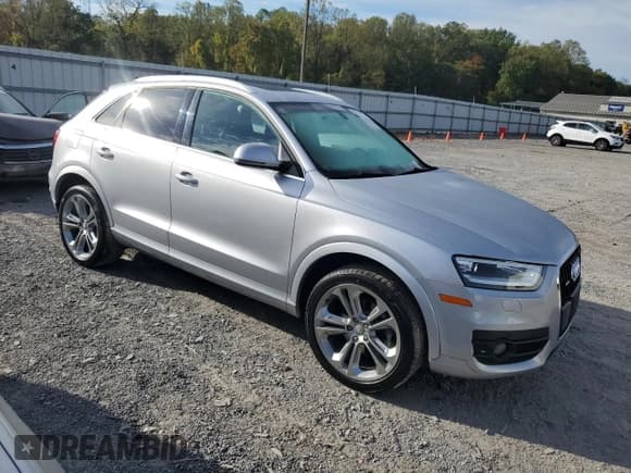 ✅ 2015 Audi Q3 Prestige • VIN: WA1GFCFS5FR008844 • Lot: 85712875. Listed on Copart with 157,640 mi. Free auction sales archive from the USA and detailed vehicle history report at DreamBid. Image 4.