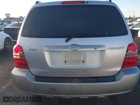 2002 Toyota Highlander с VIN JTEGD21A720041763, выставлен на аукционе IAAI как лот 41324491 с пробегом 126 905 миль миль и . История ставок и продаж доступна на DreamBid. Изображение 16.