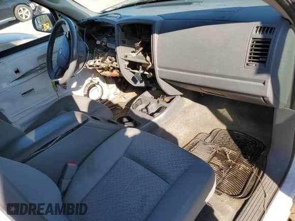 2007 Dodge Dakota ST z VIN 1D7HW22K57S216328, wystawiony jako Copart lot #47400585 z przebiegiem Nie podano mil oraz Szkoda całkowita • Salvage title. Historia ofert i sprzedaży dostępna na DreamBid. Obrazek 8.