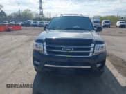 ✅ 2017 Ford Expedition Max Limited • VIN: 1FMJK2AT5HEA29863 • Lot: 42097452. Wystawiony na IAAI z przebiegiem 141 766 mil. Bezpłatny archiwum sprzedaży aukcyjnych z USA i szczegółowy raport historii pojazdu na DreamBid. Zdjęcie 13.
