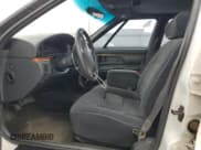 ✅ 1999 Oldsmobile 88 LS • VIN: 1G3HN52K0X4821750 • Lot: 71619264. Wystawiony na Copart z przebiegiem Nie podano. Bezpłatny archiwum sprzedaży aukcyjnych z USA i szczegółowy raport historii pojazdu na DreamBid. Zdjęcie 7.